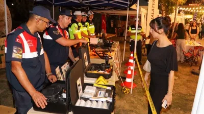 Jandarma Ekipleri Malatya Kültür Yolu Festivali’nde Vatandaşlarla Bir Araya Geldi