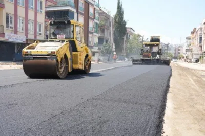 Kuzeyyaka’da 7 sokakta sıcak asfalt çalışması