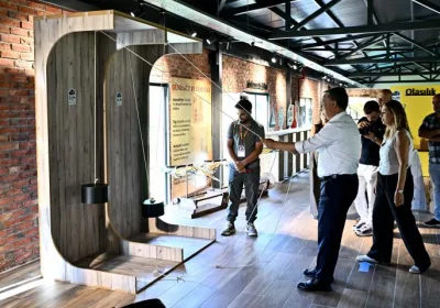 1000006400